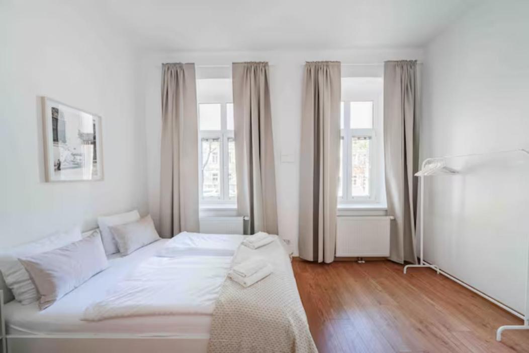 Apartments Next To Schoenbrunn - Free Parking !!! فيينا المظهر الخارجي الصورة